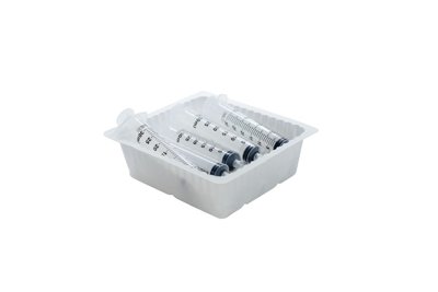 Luer Lock Syringes with Needles and Trays