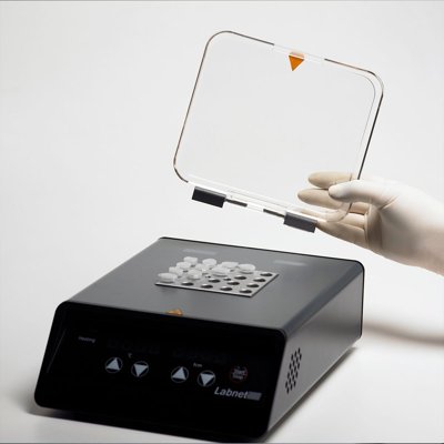 Labnet International AccuBlock™ Digital Dry Baths