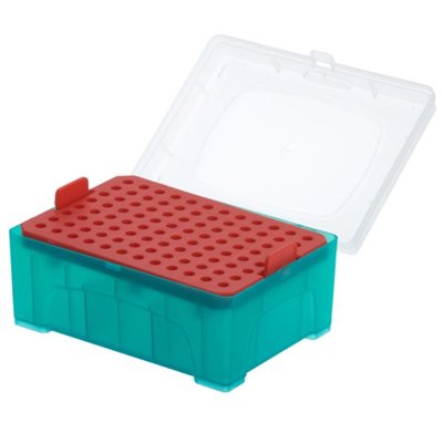 CELLTREAT Hinged Lid Pipette Tip Racks