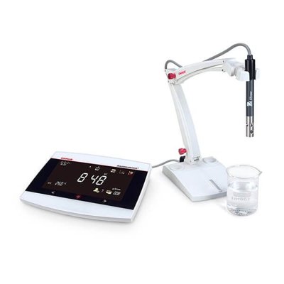 AquaSearcher™ AB33EC Bench Meters