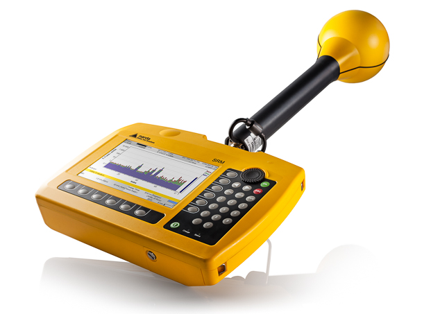 Narda SRM-3006 Selective Radiation Meter, 9 kHz - 6 GHz